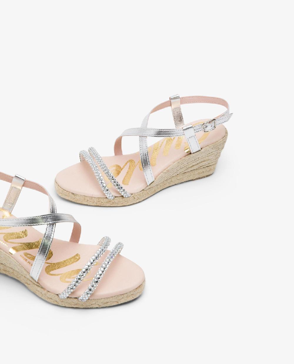 Cuplé SANDALIA CUÑA TIRAS STRASS PLATA Última moda