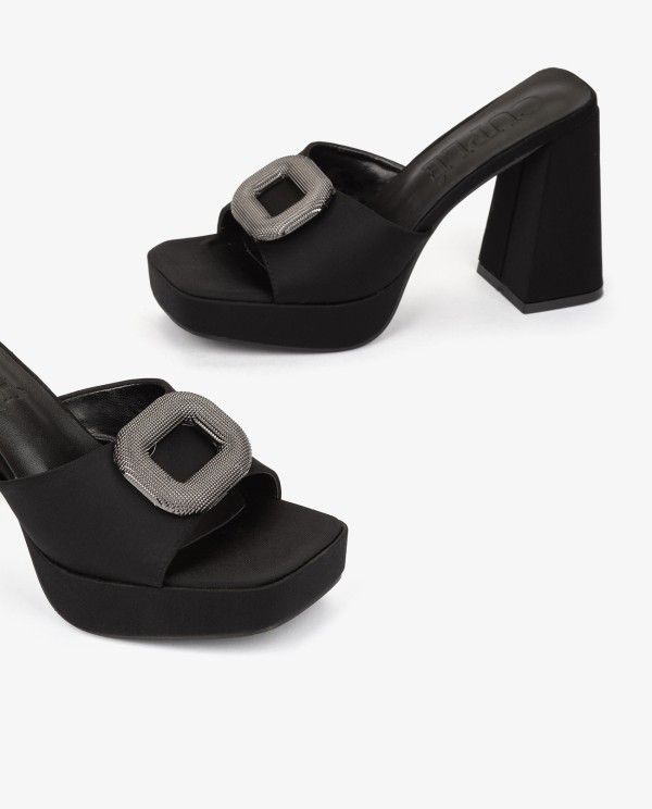 Cuplé ZUECO RASO NEGRO Envío gratis