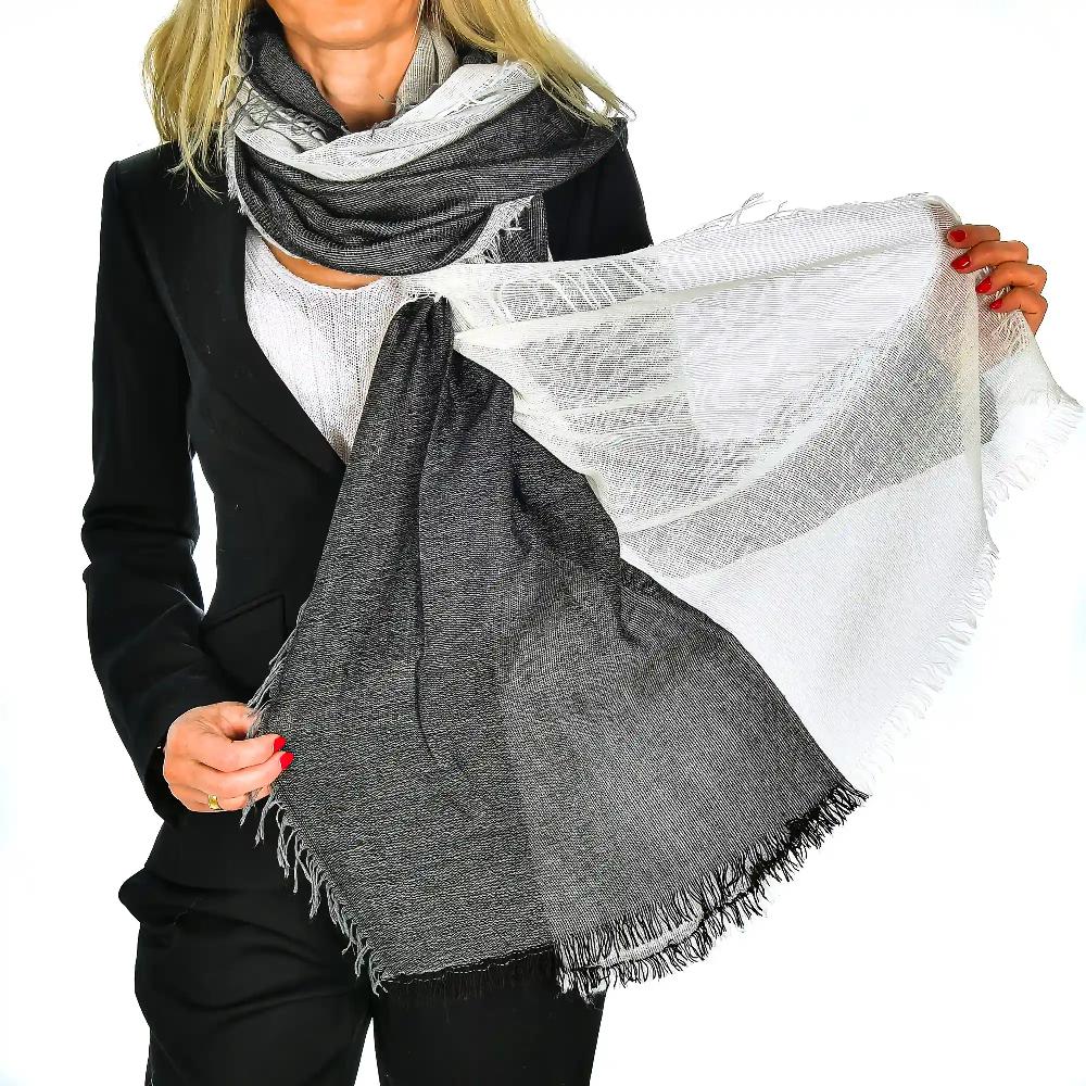 Firenze artegiani Fular bufanda bicolor doble solapa modal y lana. Made in Italy Última moda