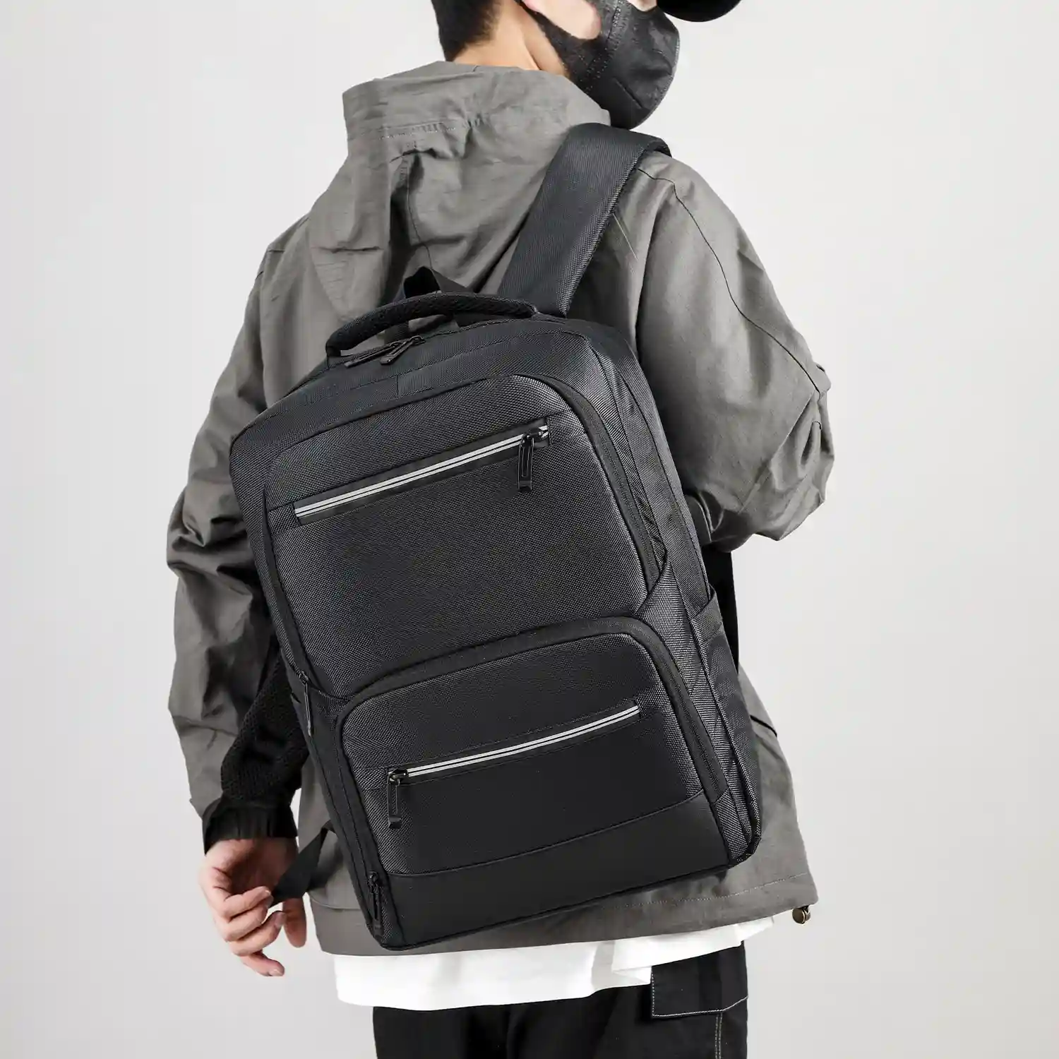Firenze artegiani Mochila de viaje con gran resistencia impermeable y con conexión USB. Acolchada ventilada y con asa para trolley Tienda