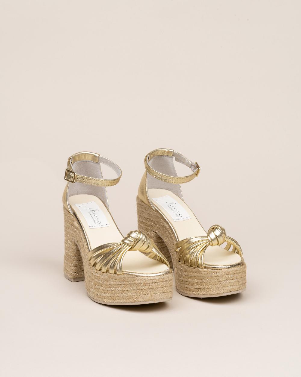 Gaimo espadrilles Melissa PlatinoSandalias con tacón de yute en piel con detalle de nudo multitiras Limitado a 3 días