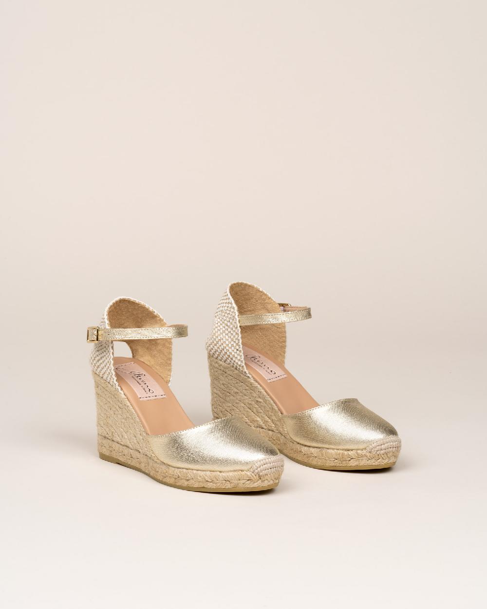 Gaimo espadrilles Global7 CarraraAlpargatas de cuña en piel grabada con hebilla Última moda
