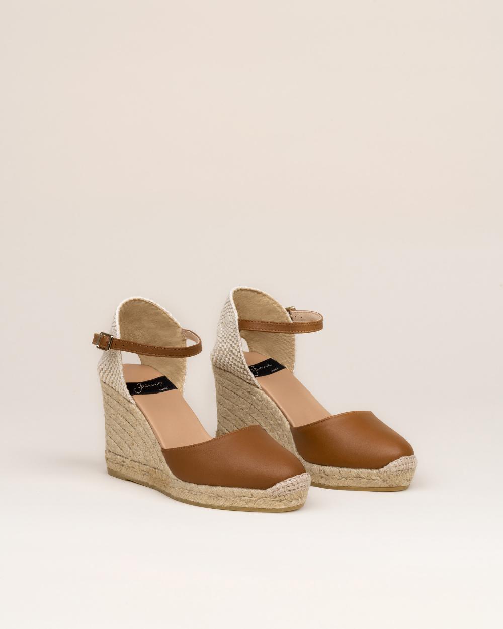 Gaimo espadrilles Global7 PralineAlpargatas de cuña en piel con hebilla ÚLTIMAS EDICIONES