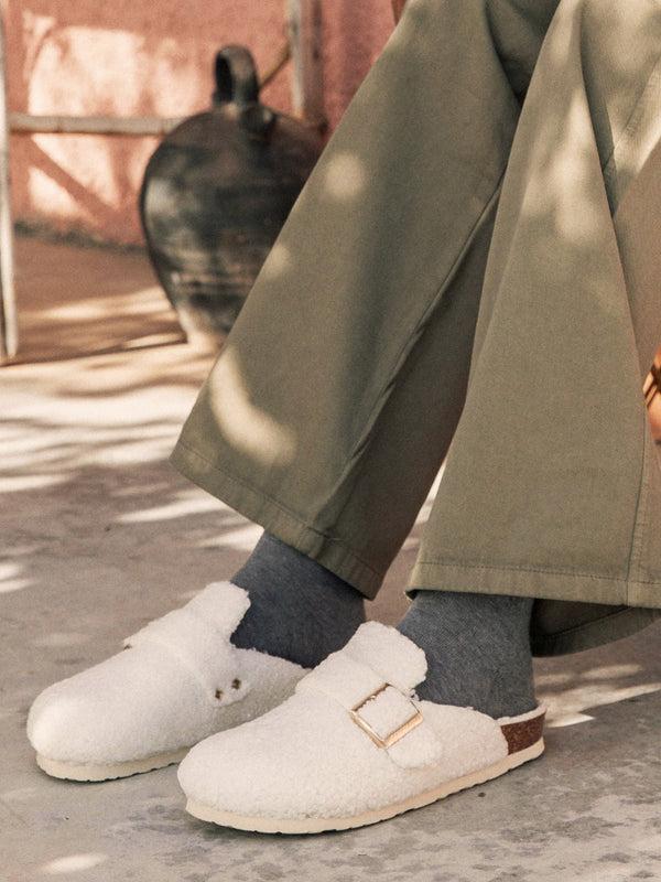 Genuins IZAR VEGAN FAWX SHEEPSKIN NATURAL 2025