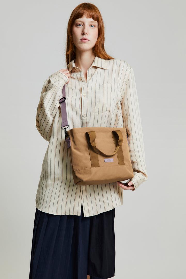 lefrik Strata Mini Bag Toffee Vandra Devoluciones gratuitas