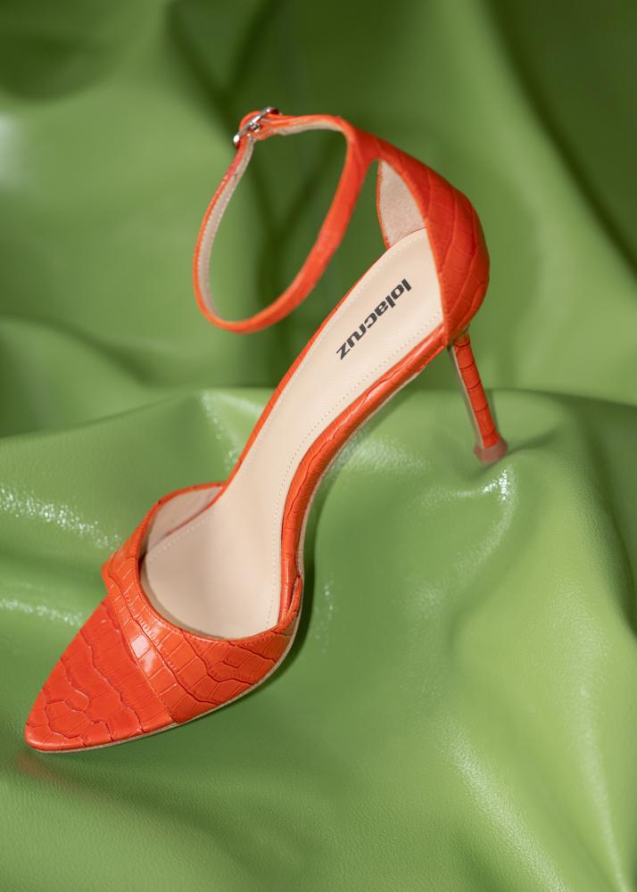 lola cruz SCARLETT HEEL SANDALS 95 En oferta