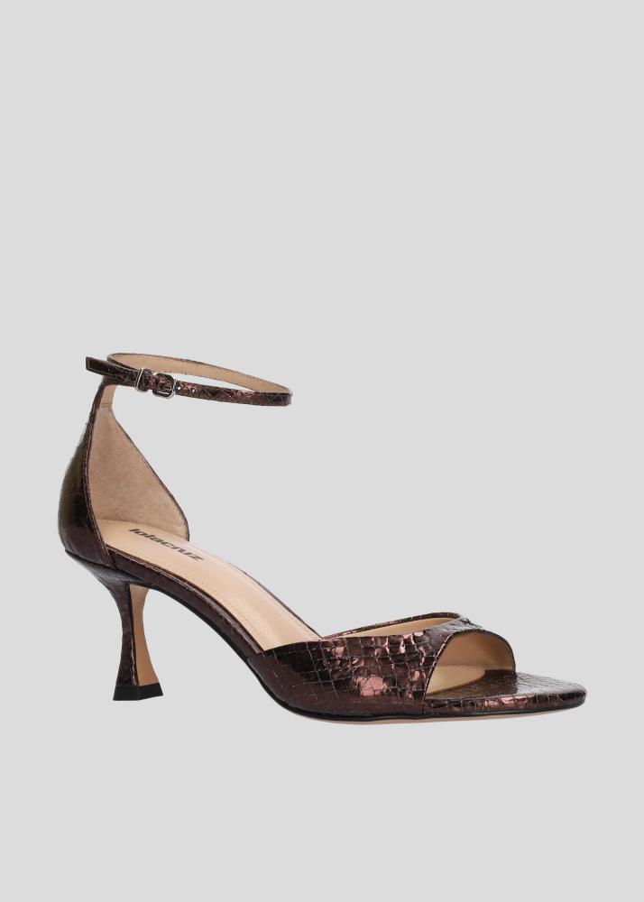 lola cruz NEW KUMALA SANDAL 65 Promoción trimestral