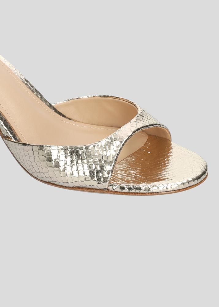 lola cruz KUMALA SANDAL 65 Solo queda un día