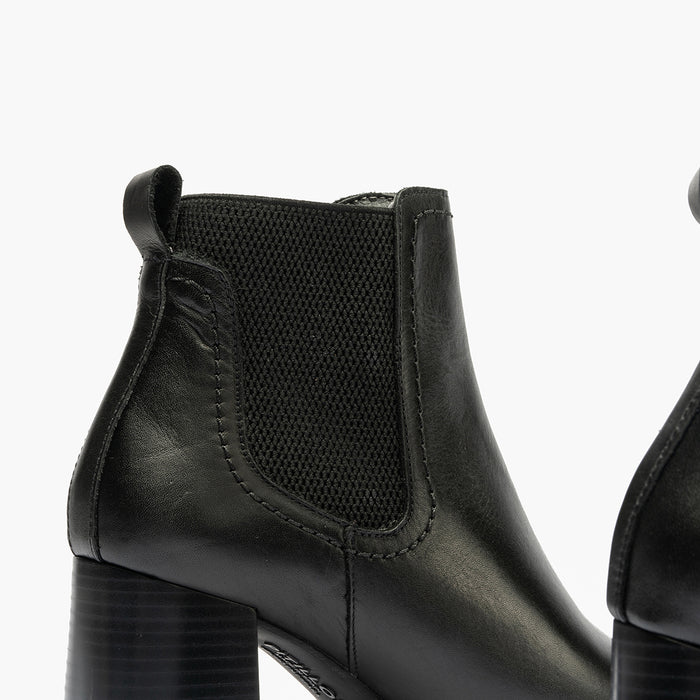pitillos Botín Chelsea de mujer color negro Precio de fábrica