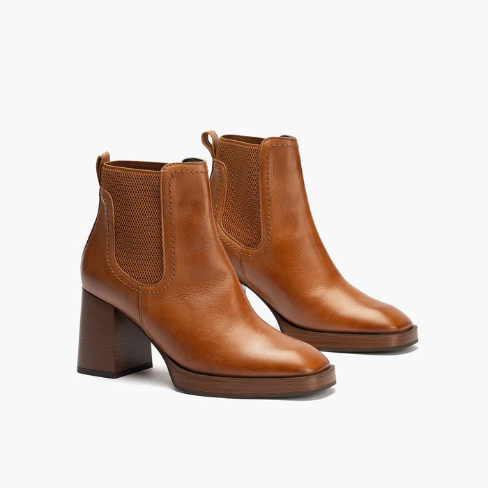 pitillos Botín Chelsea de mujer color cuero Ahorra y exporta