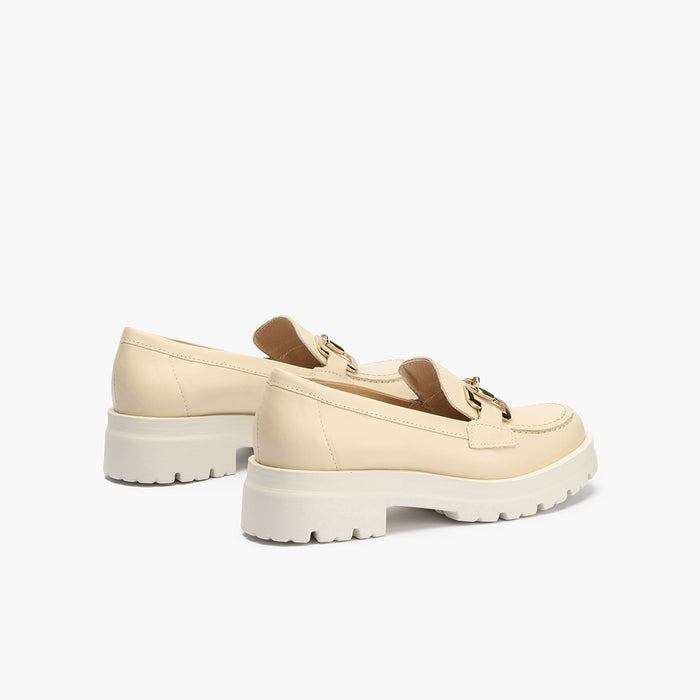 pitillos Mocasines de mujer en piel con adorno de estribo y tacón bloque CREMA Ofertas especiales