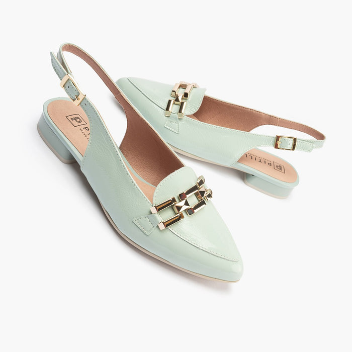 pitillos Mocasines de mujer en piel lamianda con adorno cadena metálica AZUL