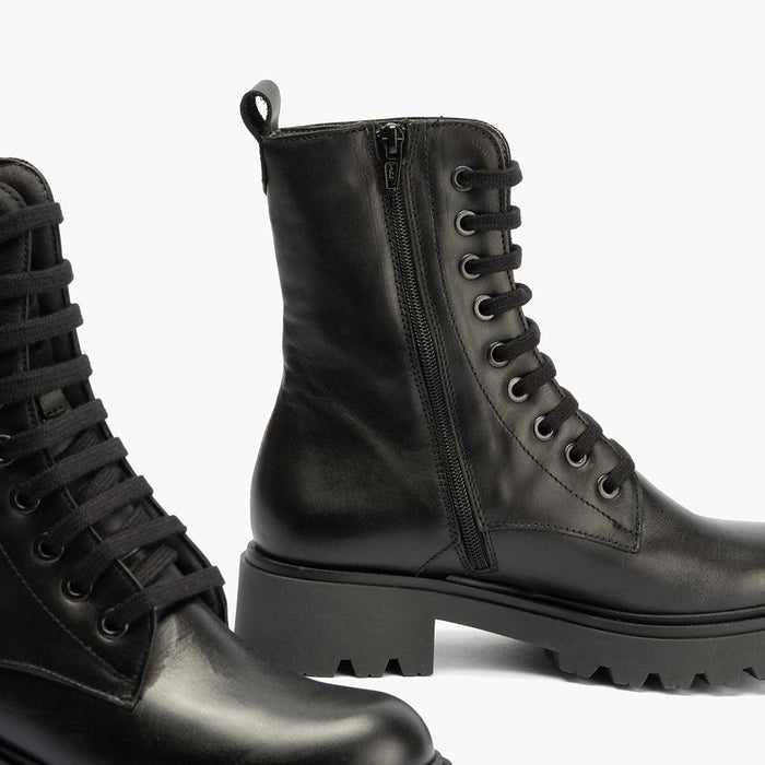 pitillos Bota Militar en Napa mujer color negro Solo hoy