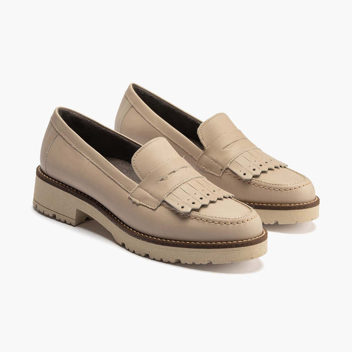 pitillos Mocasín Flecos de mujer color piedra Rebajas