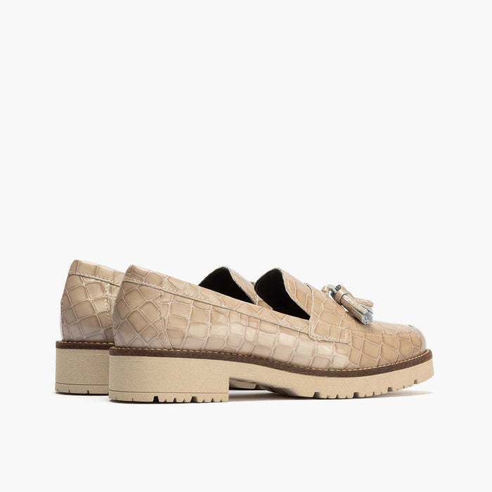 pitillos Mocasín con Borlas para mujer color piedra Liquidación