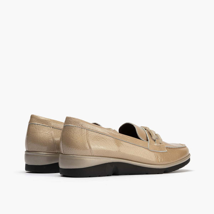 pitillos Mocasín Adorno de mujer color piedra Último día