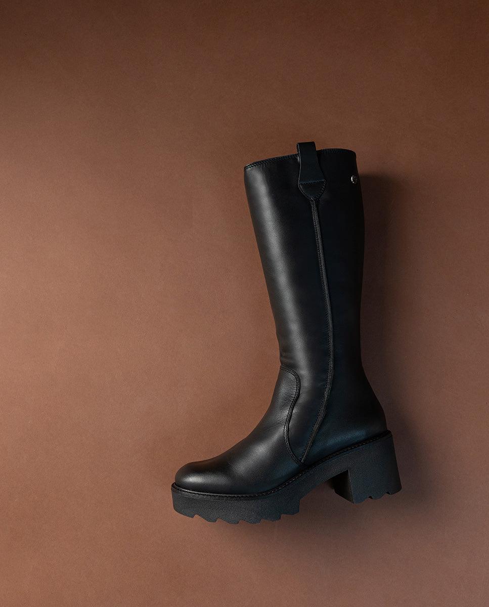 porronet BOTAS DE PIEL CON CREMALLERA NEGRA MAYRA Devoluciones gratuitas