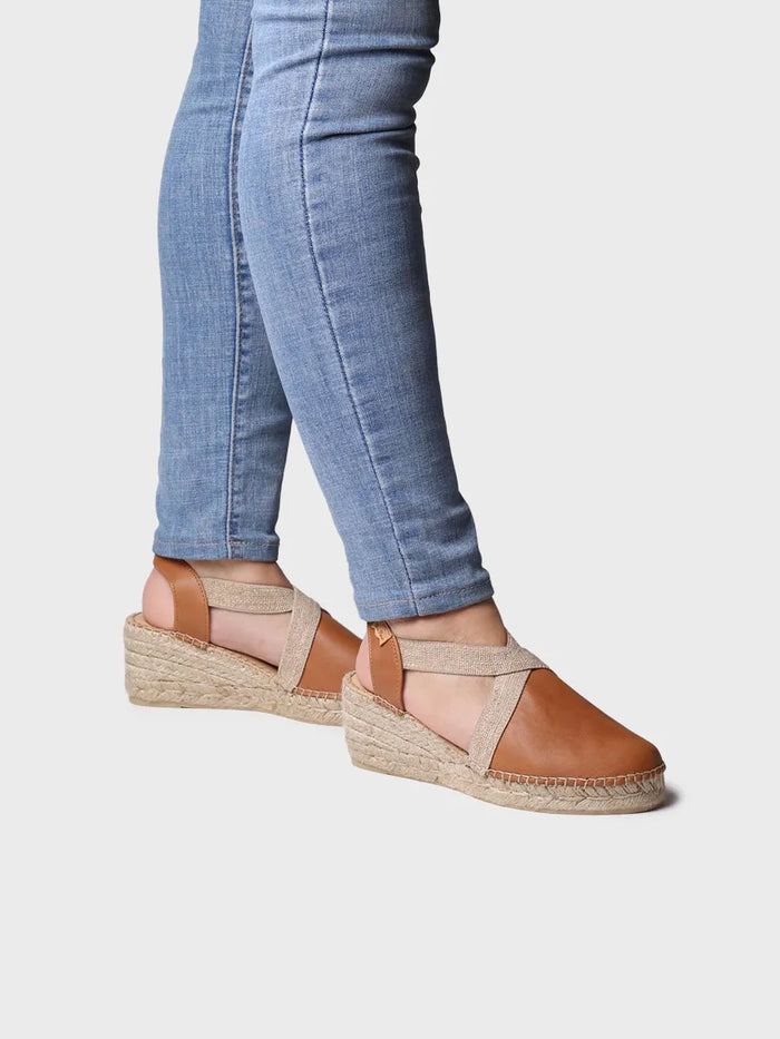 toni pons TUNDRA - Alpargata de mujer en piel con cuña y elásticos diseñada para un calce más ancho | TUNDRA Tienda