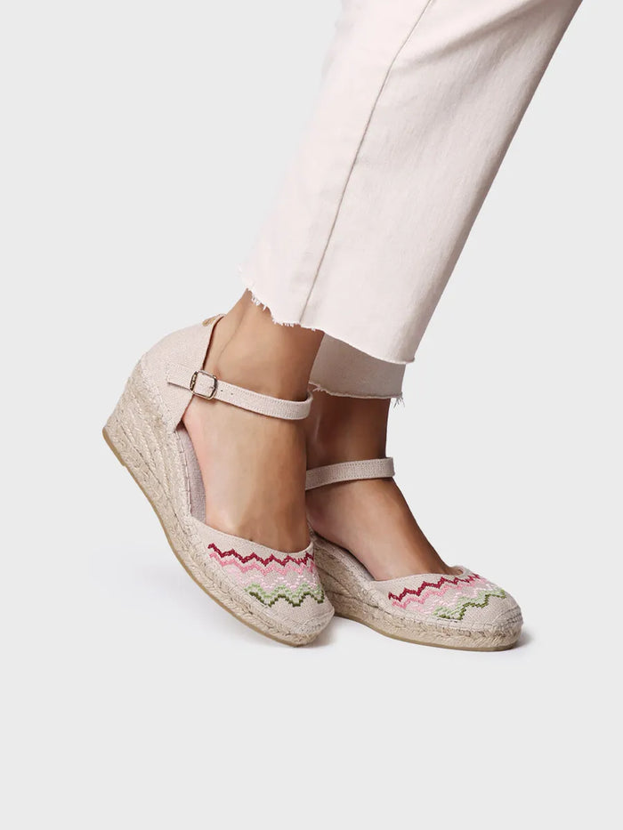 toni pons JESSIE - Alpargata vegana de cuña con bordado en punto de cruz | JESSIE En oferta