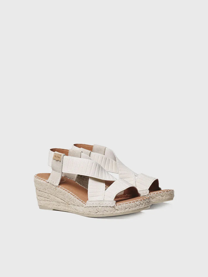 toni pons TURA-TR - Sandalia de cuña con tiras elásticas en color Crudo | TURA-TR Rebajas online