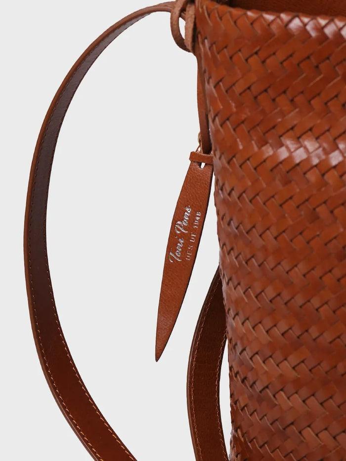 toni pons SALLY - Bolso bombonera en cuero trenzado con tira ajustable | SALLY Promoción por tiempo limitado