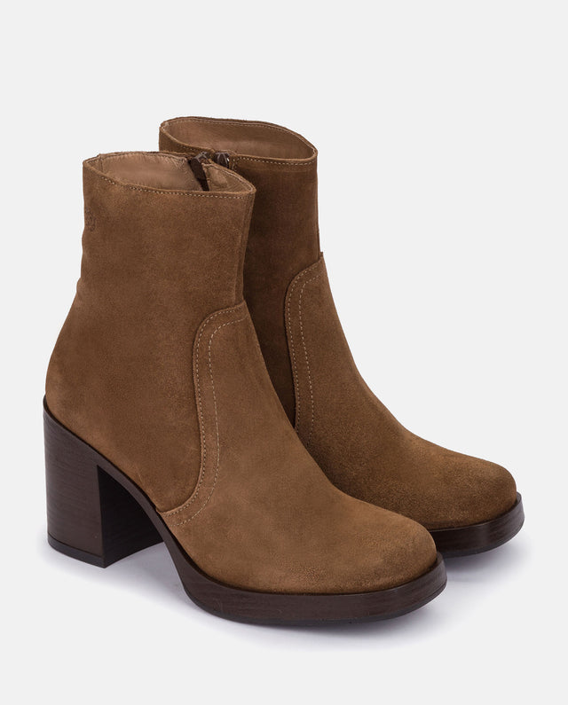 yokono Botín de tacón Kolin 001 marron En oferta
