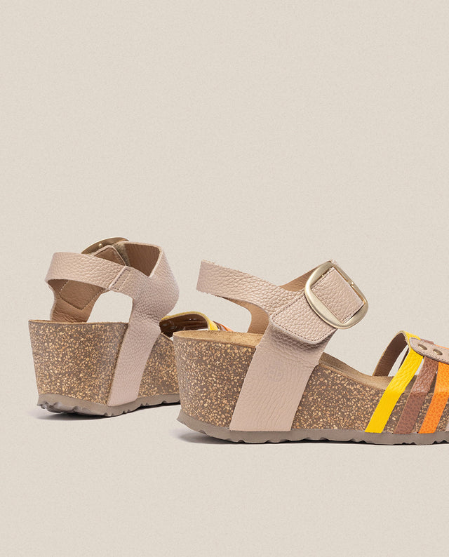 yokono Sandalia cuña Bari 304 beige En oferta