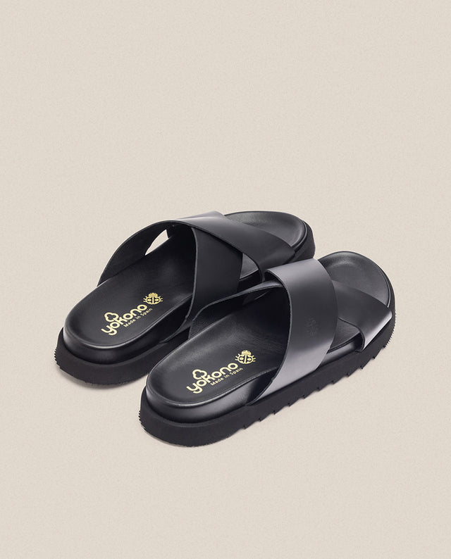 yokono Sandalia plana Man 003 negro Tienda