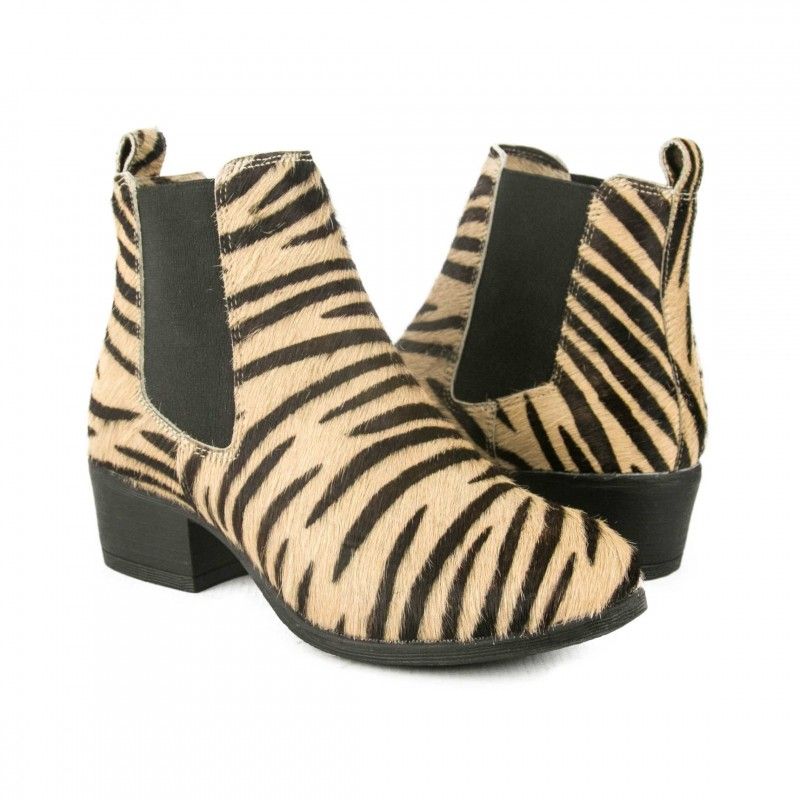 zerimar shoes Botin de piel animal print con cierre elastico