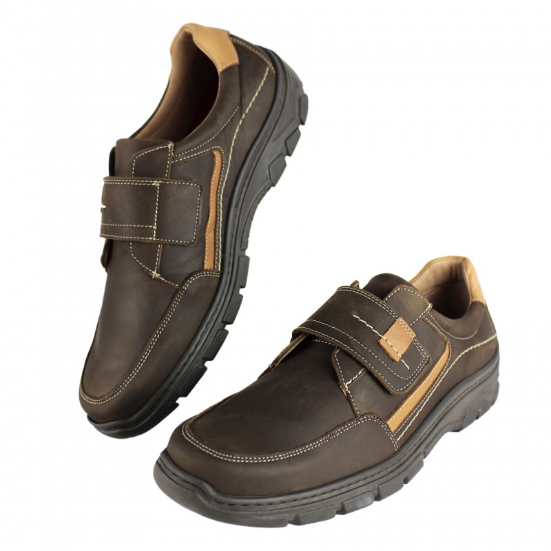 zerimar shoes Zapato de cuero con cierre de velcro modelo BICO 2025