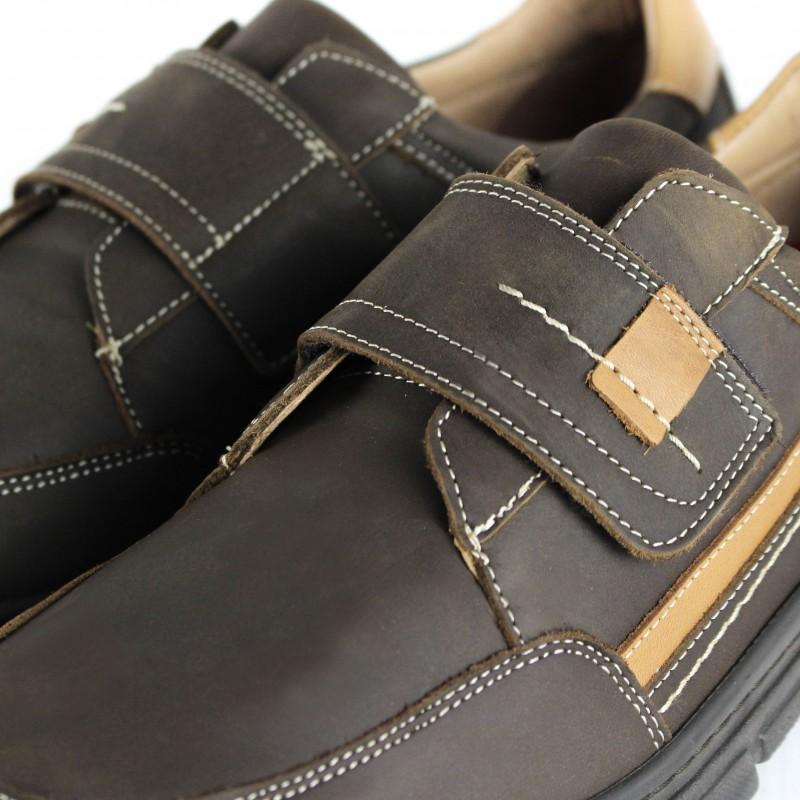 zerimar shoes Zapato de cuero con cierre de velcro modelo BICO 2025