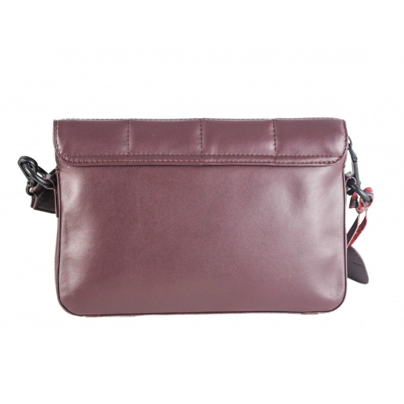 zerimar shoes Bolso acolchado modelo FIDE 24x8x15 cm 2025