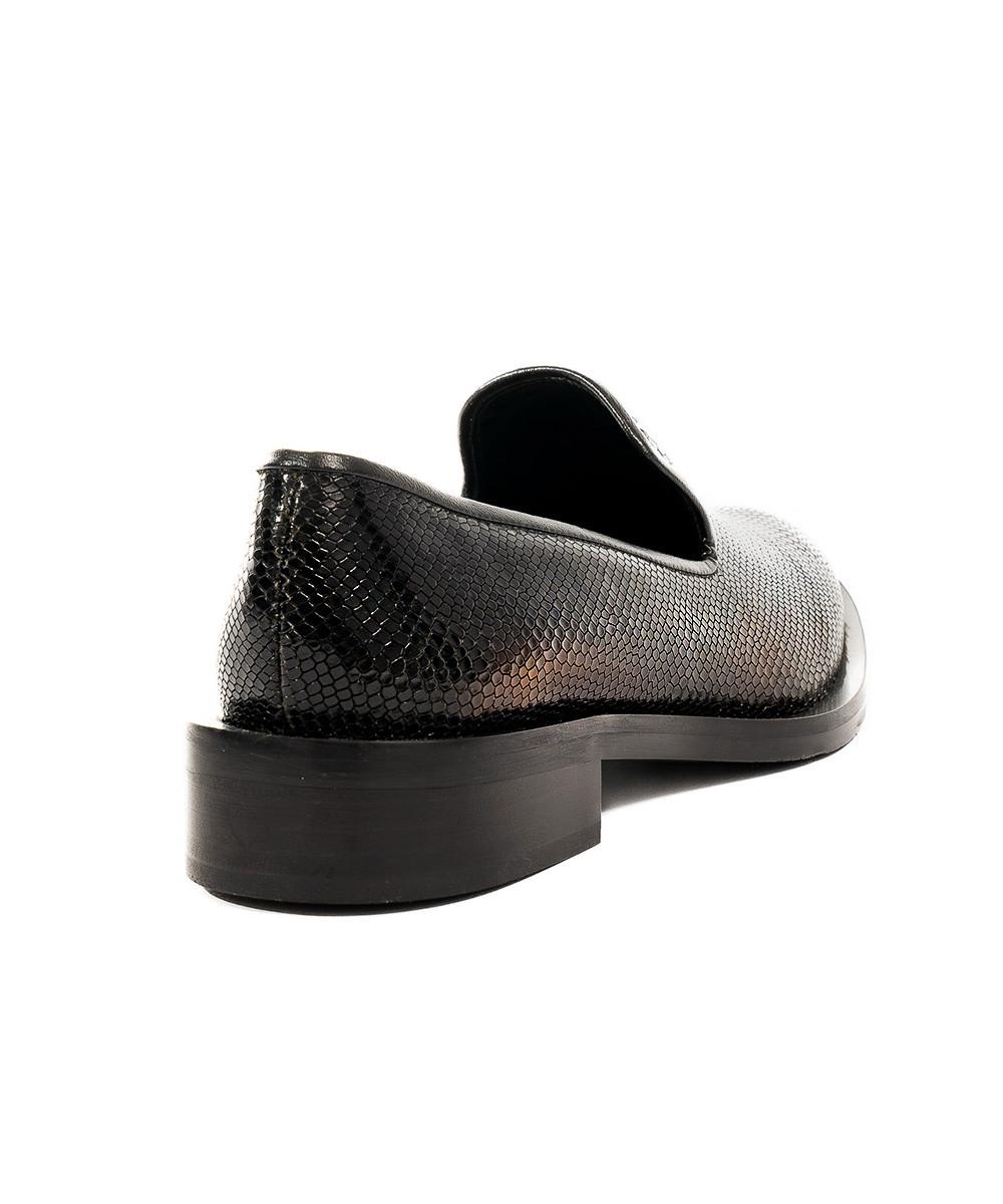 zinda Mocasín de piel grabada negra En oferta