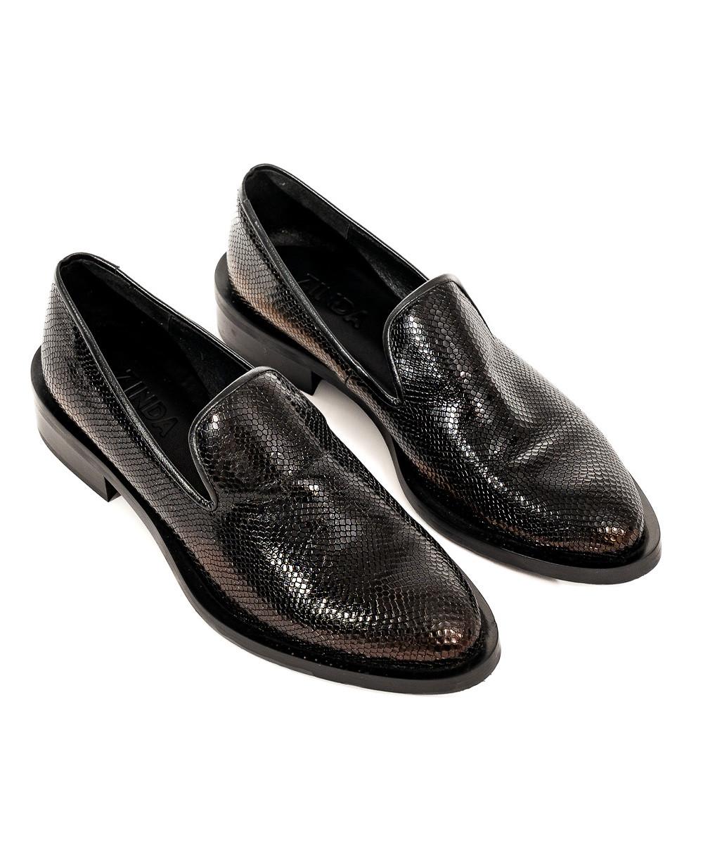 zinda Mocasín de piel grabada negra En oferta