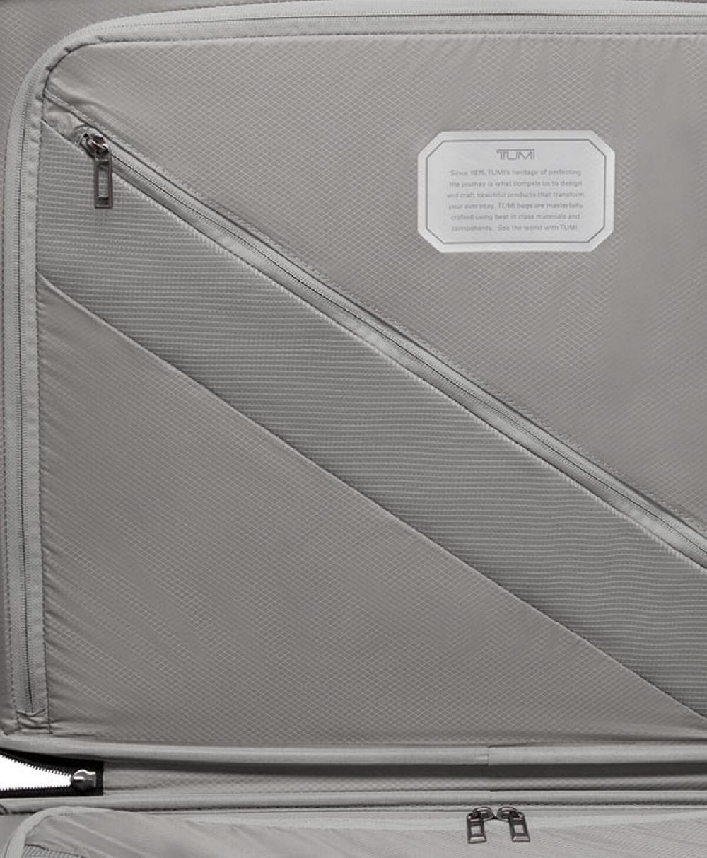 Tumi 19 Degree Lite Maleta Short Trip 66 cm En oferta